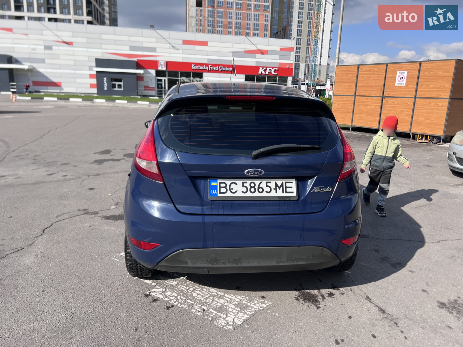 2010 Ford Fiesta - мініатюра 4
