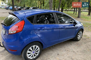 Хэтчбек Ford Fiesta 2013 в 