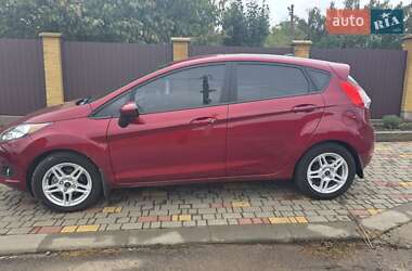 Хэтчбек Ford Fiesta 2017 в 
