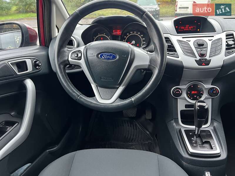 Хетчбек Ford Fiesta 2011 в Києві