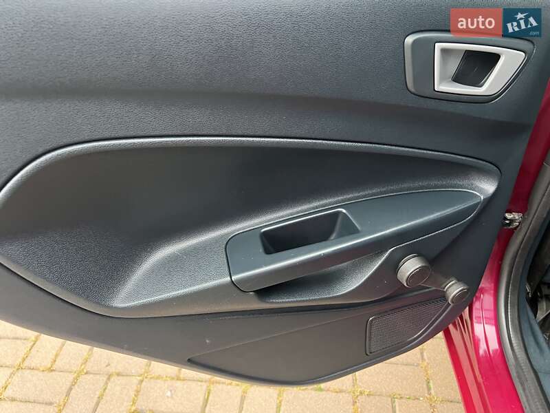 Хетчбек Ford Fiesta 2011 в Києві