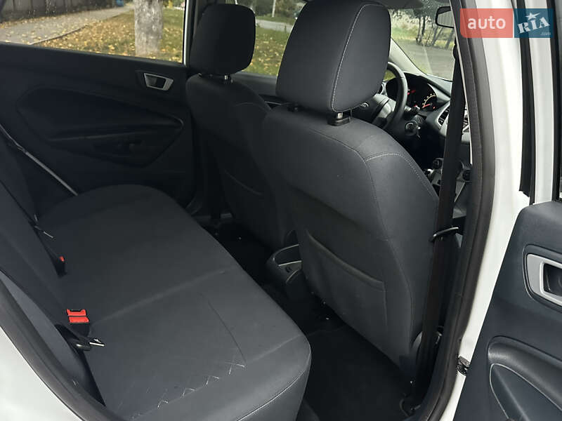 Хэтчбек Ford Fiesta 2011 в Харькове