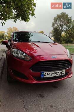 Седан Ford Fiesta 2016 в 