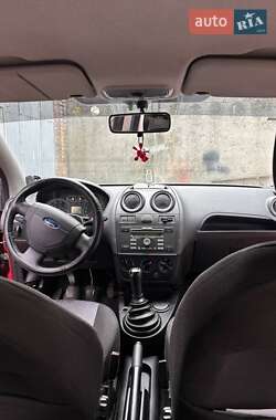 Хэтчбек Ford Fiesta 2008 в 
