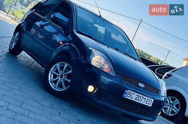 Хэтчбек Ford Fiesta 2007 в 