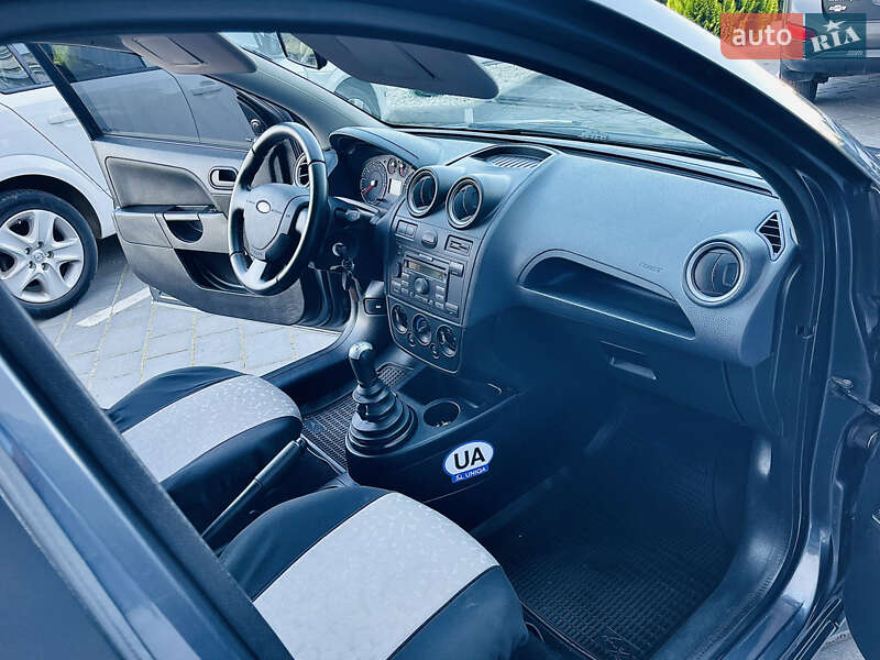 Хэтчбек Ford Fiesta 2007 в Трускавце