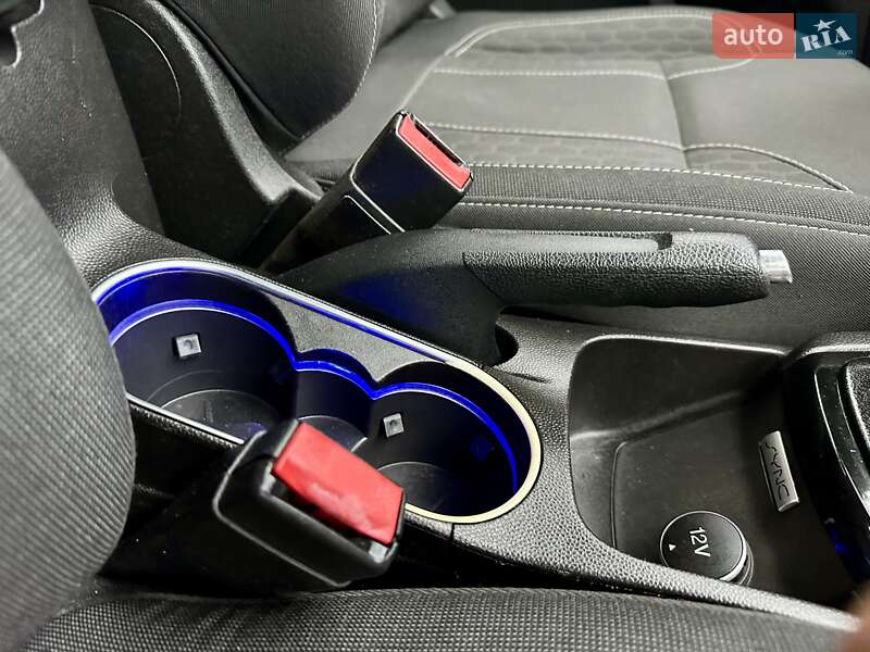 Седан Ford Fiesta 2015 в Виннице