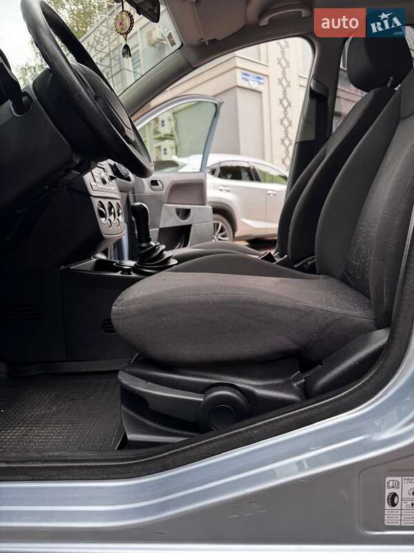 Хэтчбек Ford Fiesta 2007 в Киеве