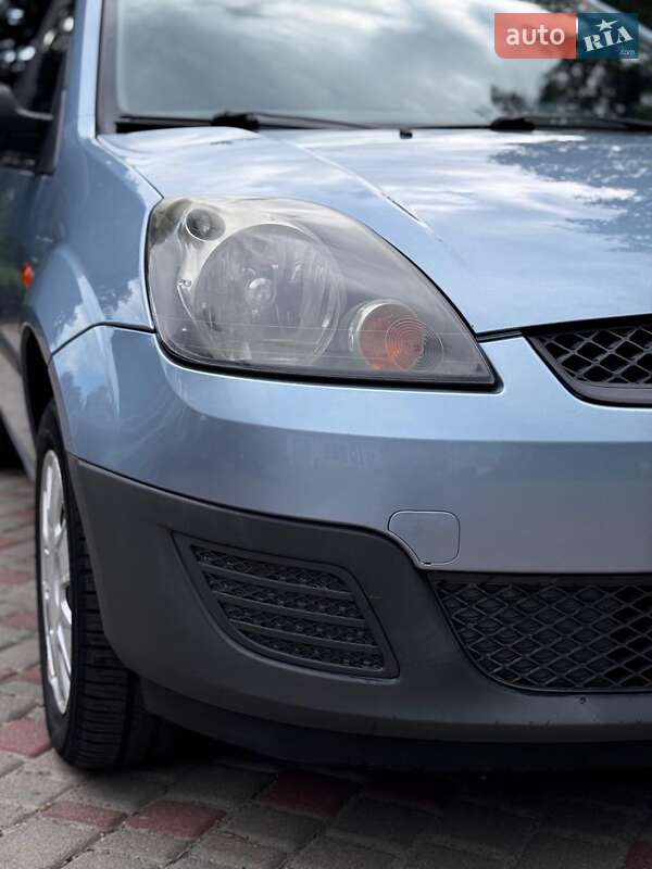 Хэтчбек Ford Fiesta 2007 в Киеве