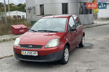 Хэтчбек Ford Fiesta 2007 в 