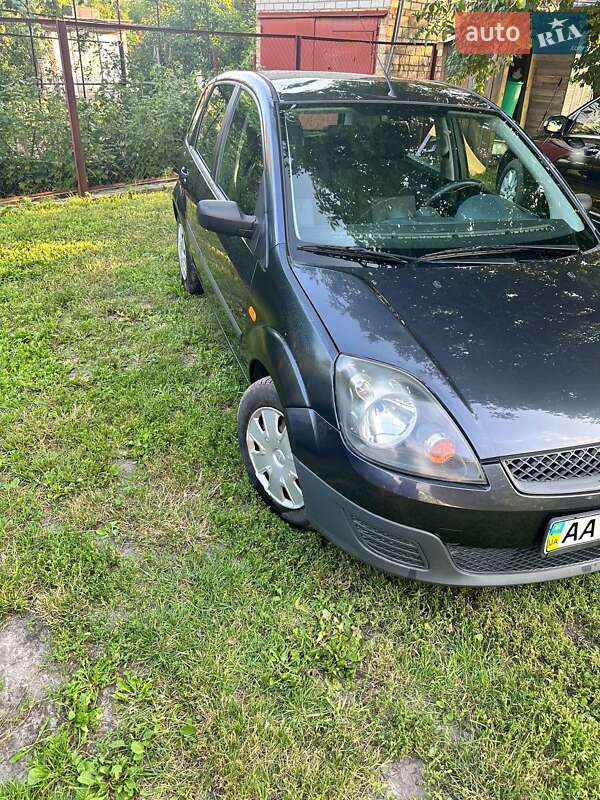 Хетчбек Ford Fiesta 2008 в Києві
