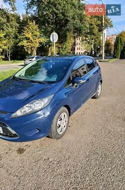 Хэтчбек Ford Fiesta 2011 в 