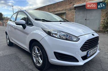 Хетчбек Ford Fiesta 2017 в  фото 5 Хетчбек Ford Fiesta 2017 в