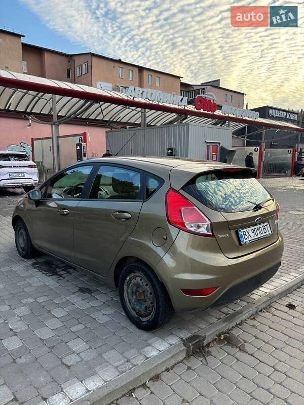 Хэтчбек Ford Fiesta 2013 в Хмельницком