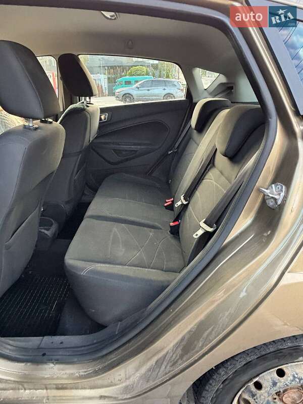 Хэтчбек Ford Fiesta 2013 в Хмельницком