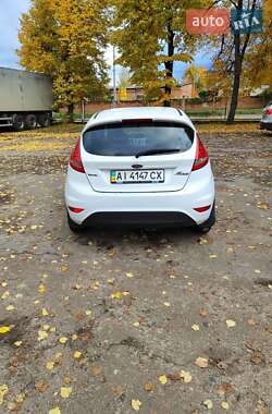 Хэтчбек Ford Fiesta 2012 в 