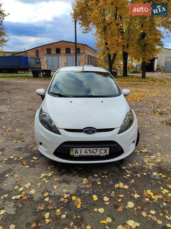 Хетчбек Ford Fiesta 2012 в Кролевці