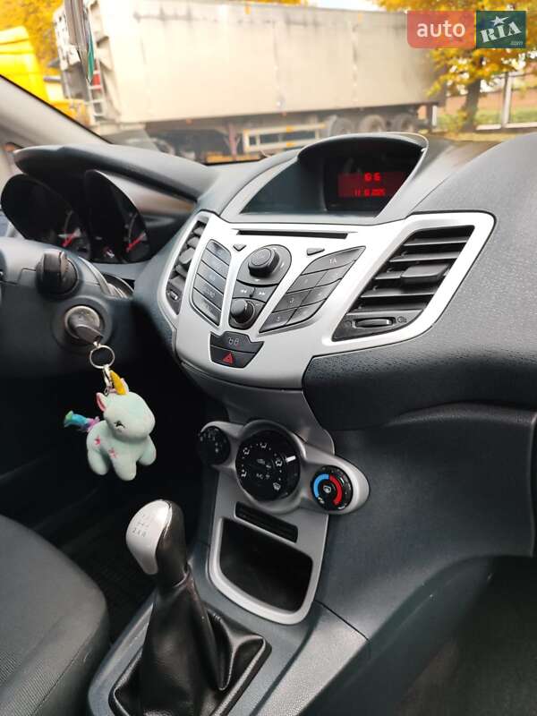 Хетчбек Ford Fiesta 2012 в Кролевці
