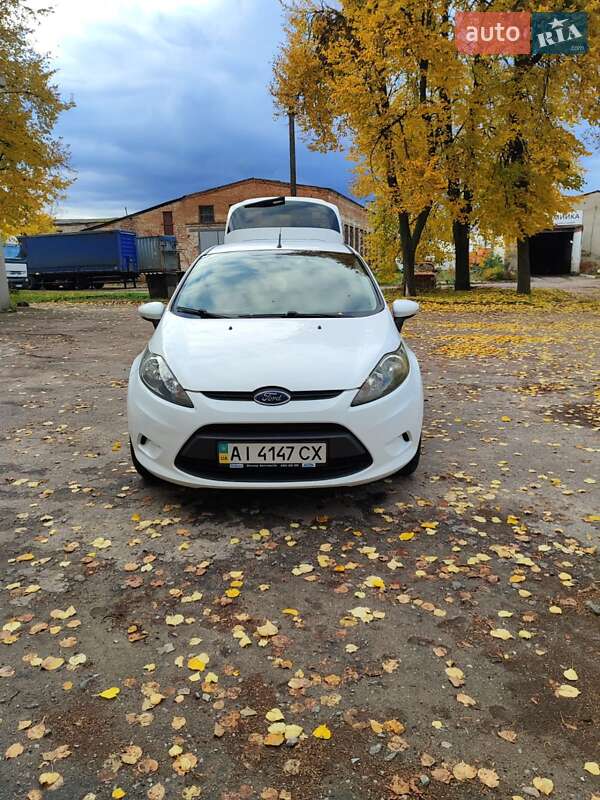 Хетчбек Ford Fiesta 2012 в Кролевці