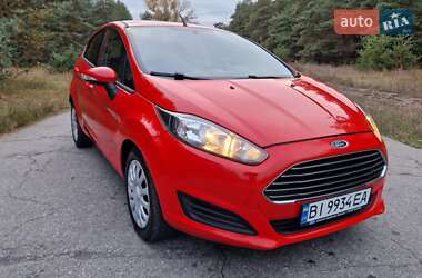 Хэтчбек Ford Fiesta 2013 в 