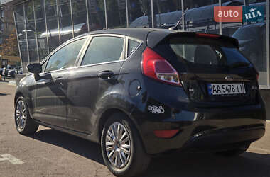 Хэтчбек Ford Fiesta 2014 в 