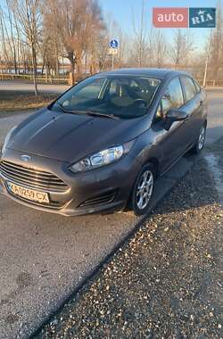 Седан Ford Fiesta 2013 в Александрие