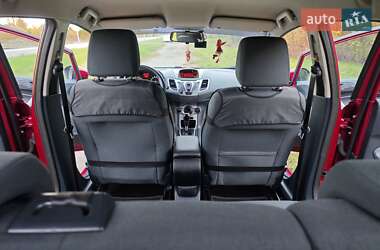 Хэтчбек Ford Fiesta 2011 в 