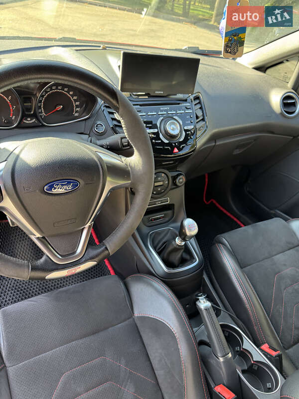 Хетчбек Ford Fiesta 2016 в Харкові фото 16 Хетчбек Ford Fiesta 2016 в Харкові