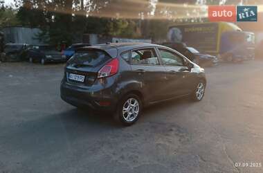 Хэтчбек Ford Fiesta 2016 в 