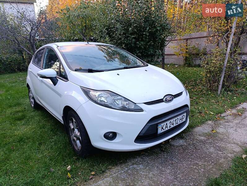Хетчбек Ford Fiesta 2011 в Ірпені