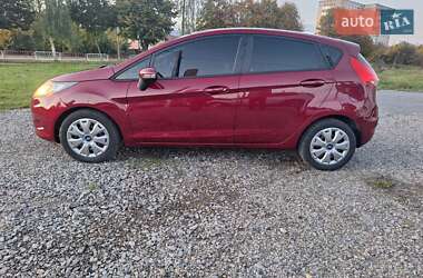 Хэтчбек Ford Fiesta 2009 в 