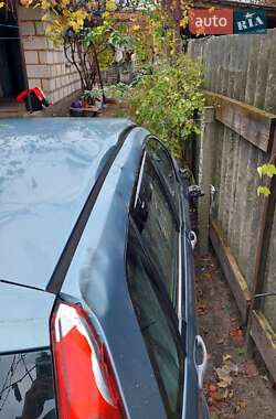 Хетчбек Ford Fiesta 2006 в  фото 5 Хетчбек Ford Fiesta 2006 в