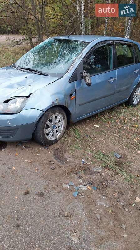 Хэтчбек Ford Fiesta 2006 в Сновске фото 9 Хэтчбек Ford Fiesta 2006 в Сновске
