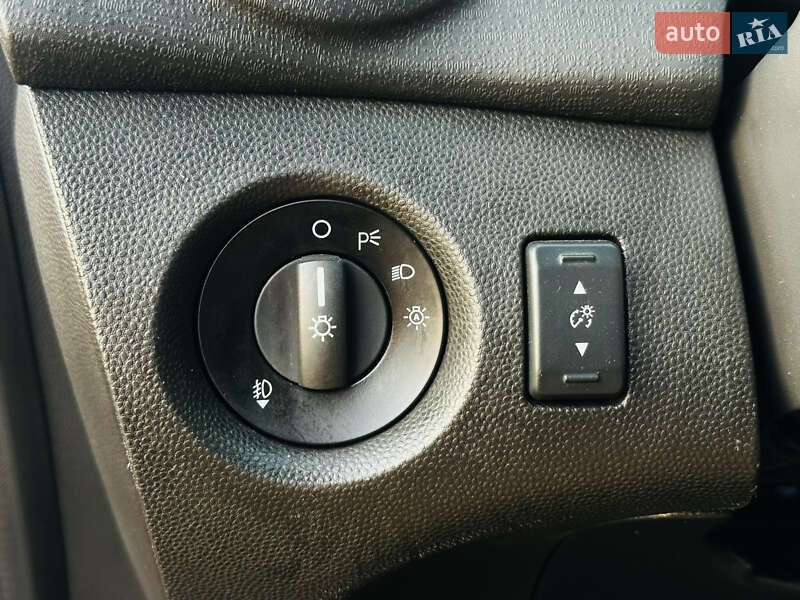 Хэтчбек Ford Fiesta 2018 в Харькове фото 35 Хэтчбек Ford Fiesta 2018 в Харькове