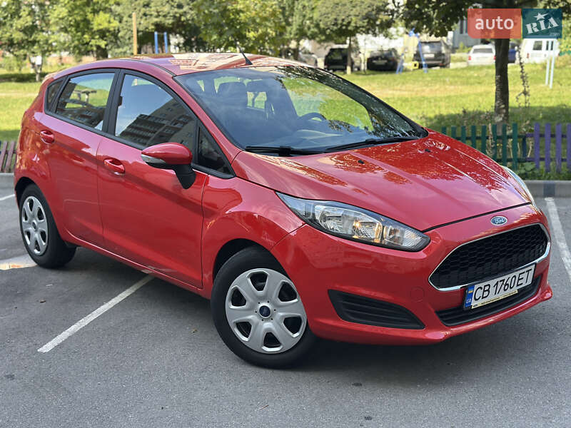 Хэтчбек Ford Fiesta 2016 в Чернигове