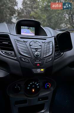 Седан Ford Fiesta 2018 в 