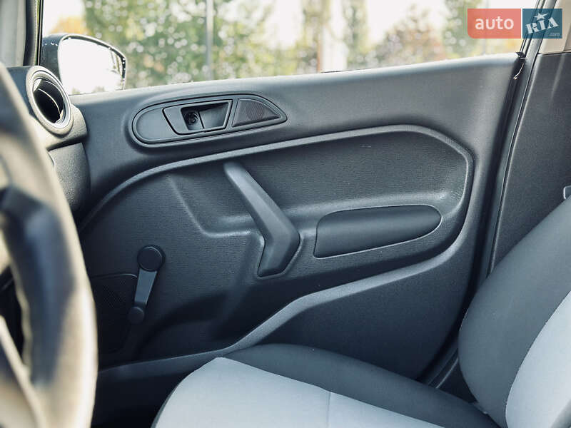 Седан Ford Fiesta 2019 в Кременчуці