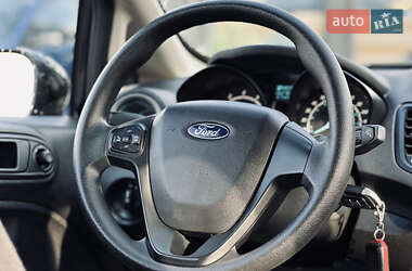 Седан Ford Fiesta 2019 в 