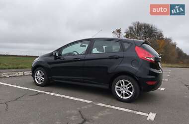 Хэтчбек Ford Fiesta 2009 в 