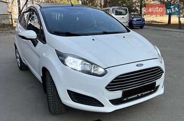 Хетчбек Ford Fiesta 2013 в 