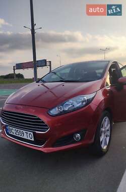 Хэтчбек Ford Fiesta 2018 в 