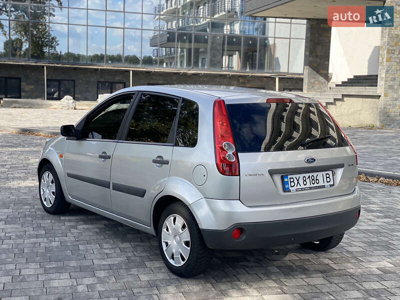 Хетчбек Ford Fiesta 2007 в Мукачевому