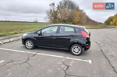 Хэтчбек Ford Fiesta 2009 в 