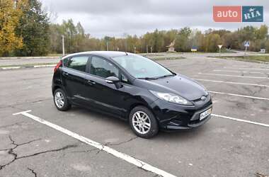 Хэтчбек Ford Fiesta 2009 в 