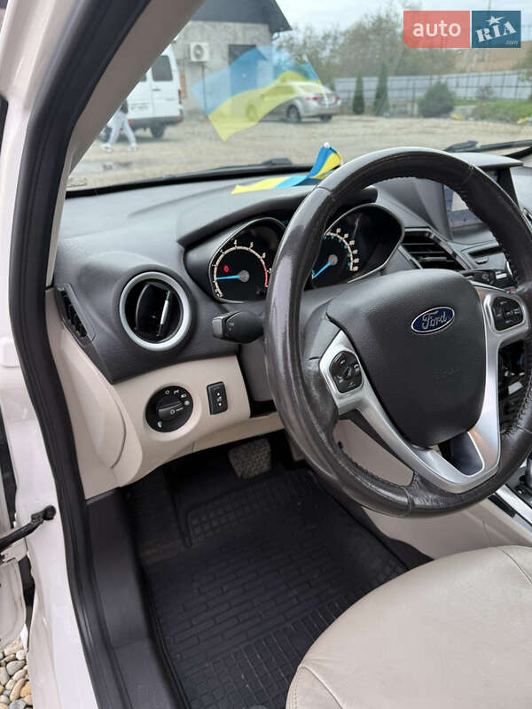 Седан Ford Fiesta 2016 в Рогатине фото 11 Седан Ford Fiesta 2016 в Рогатине