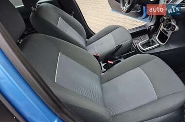 Хэтчбек Ford Fiesta 2012 в 