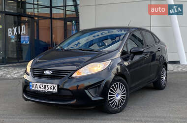 Седан Ford Fiesta 2013 в 