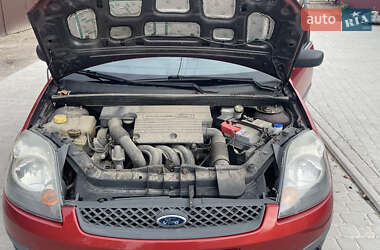 Хетчбек Ford Fiesta 2007 в 
