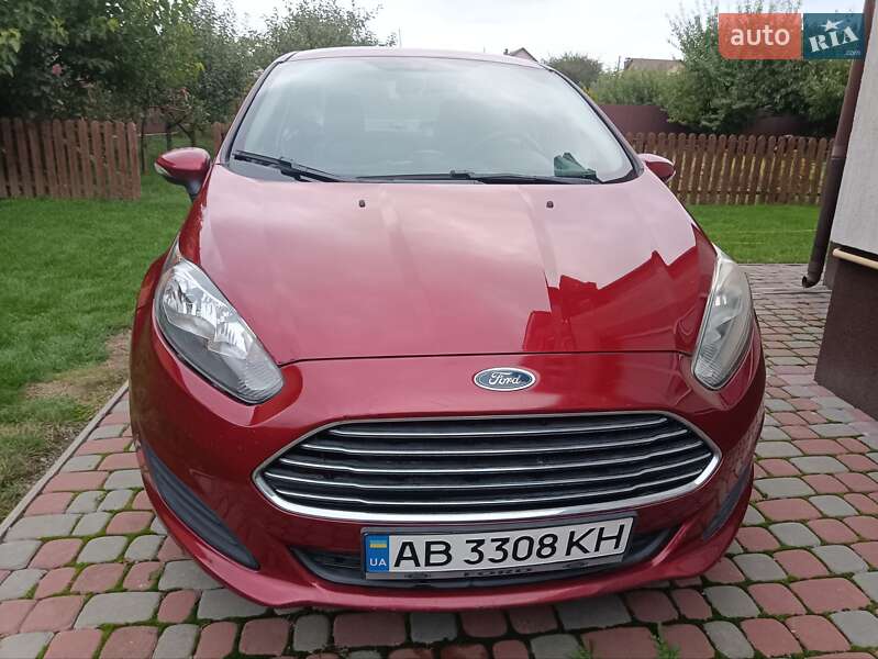 Седан Ford Fiesta 2016 в Виннице