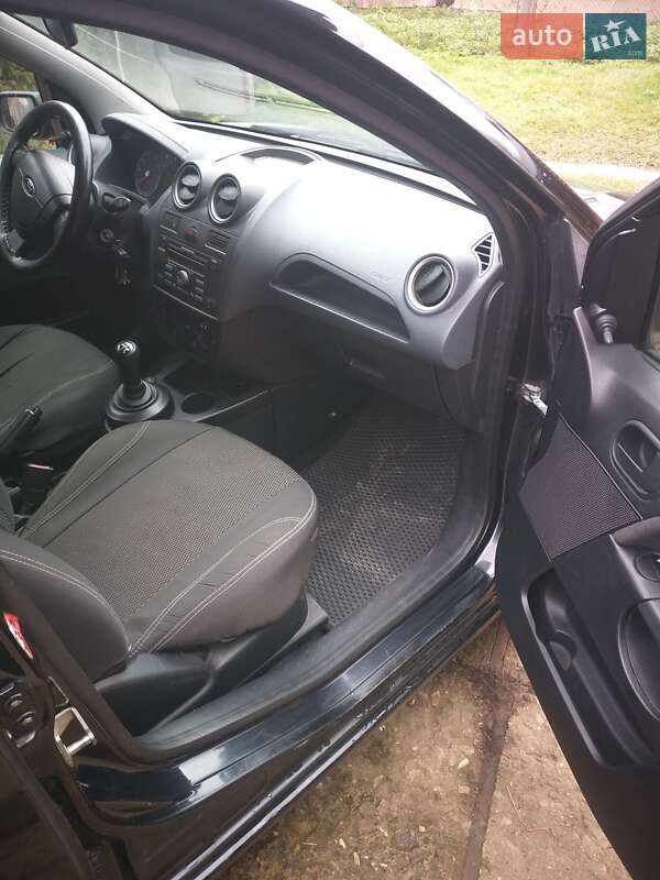 Хэтчбек Ford Fiesta 2008 в Хырове фото 5 Хэтчбек Ford Fiesta 2008 в Хырове